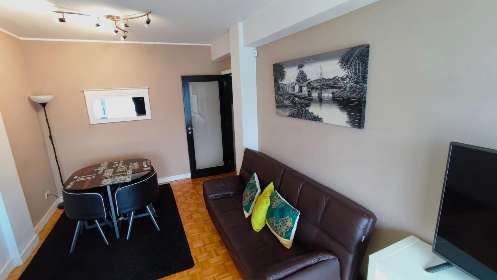 Guesthouse Metro Station Matosinhos  Ngoại thất bức ảnh