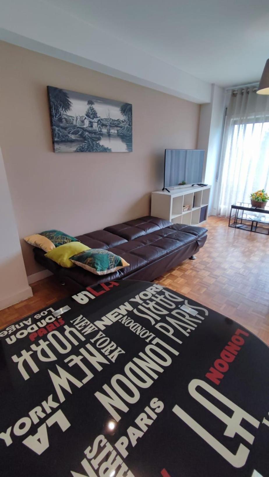 Guesthouse Metro Station Matosinhos  Ngoại thất bức ảnh