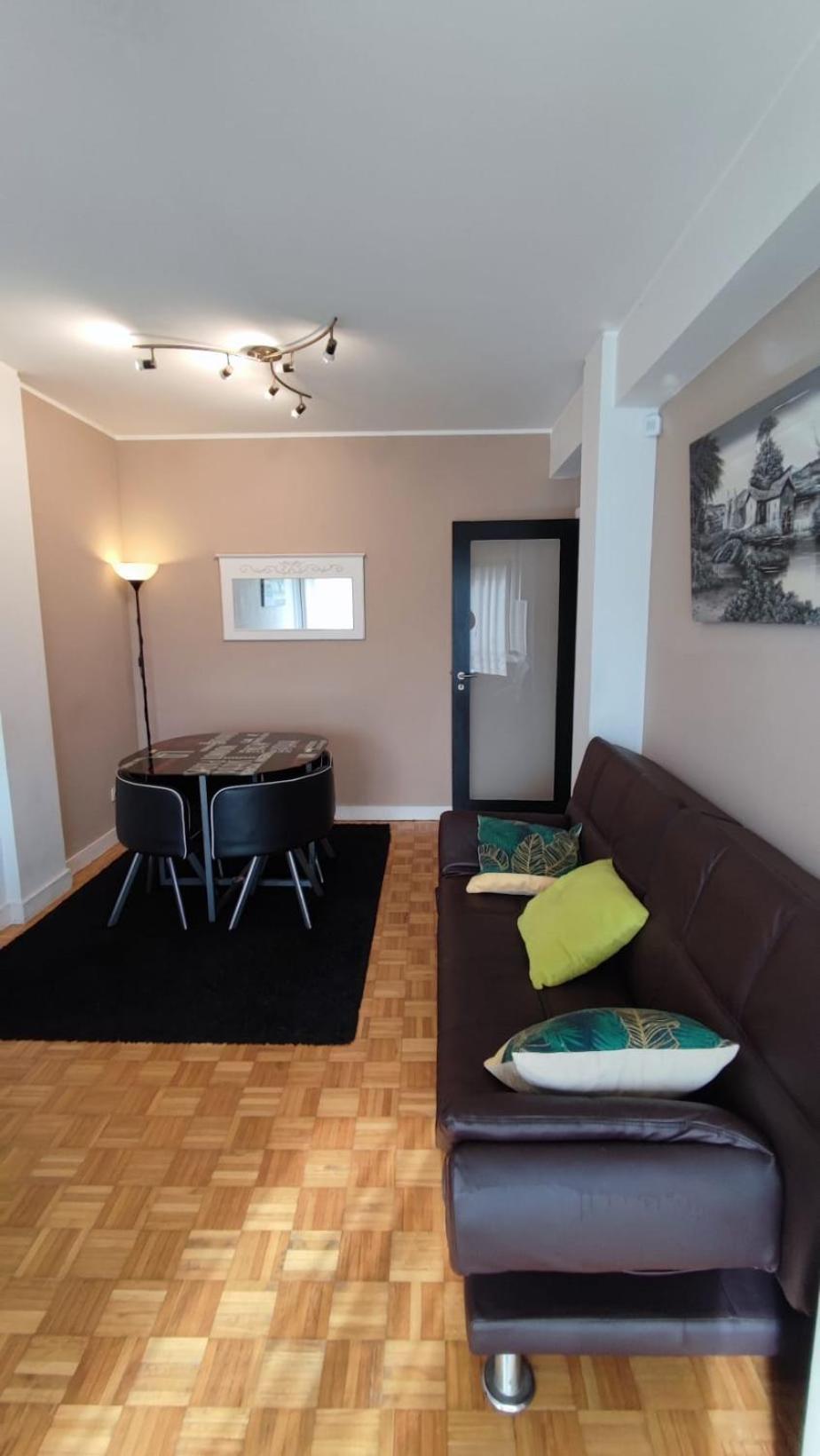 Guesthouse Metro Station Matosinhos  Ngoại thất bức ảnh